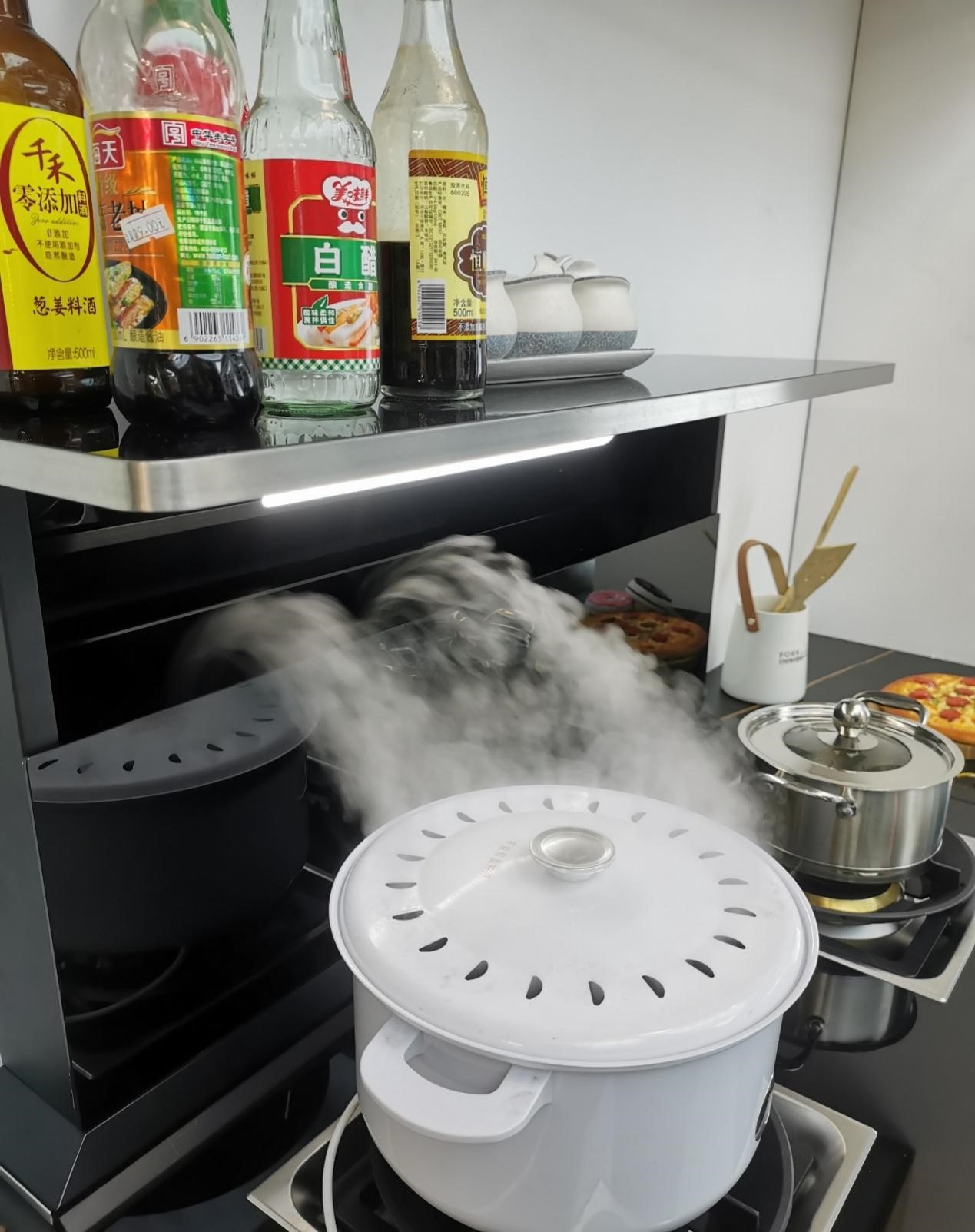 我想咨詢一下，開放式廚房怎么挑選集成灶？