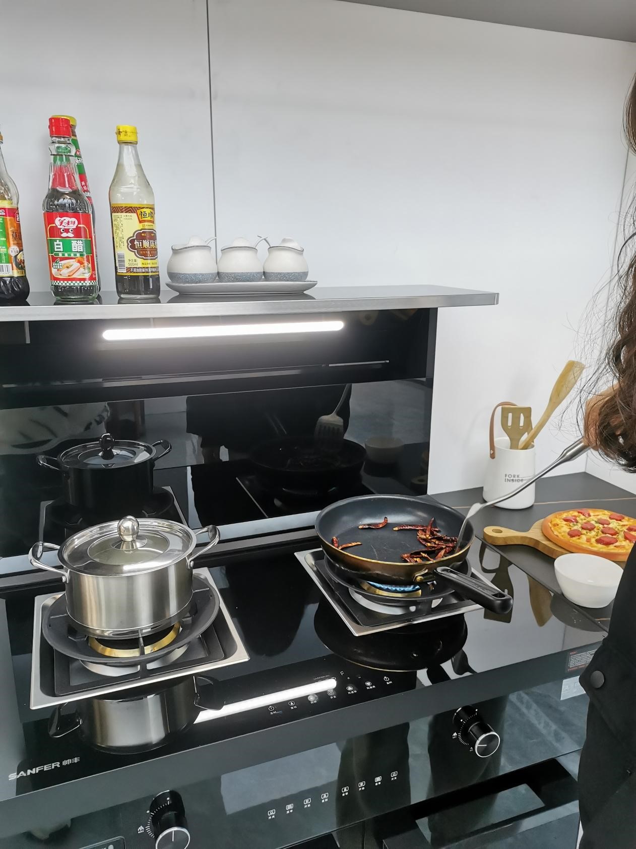 小戶型如何裝修廚房？這款帥豐集成灶，巧妙利用每一寸空間