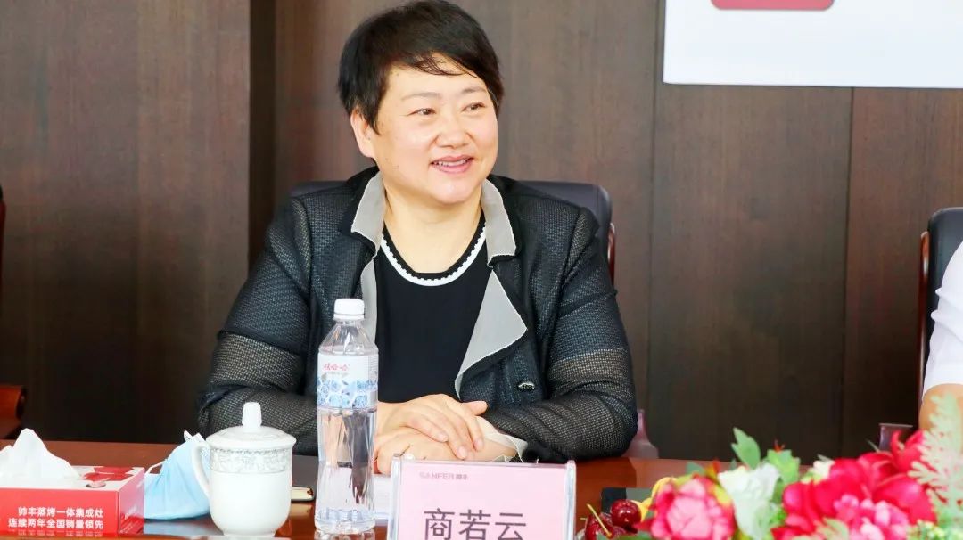 浙江高院等領(lǐng)導(dǎo)走進(jìn)帥豐集成灶，助力企業(yè)蓬勃發(fā)展