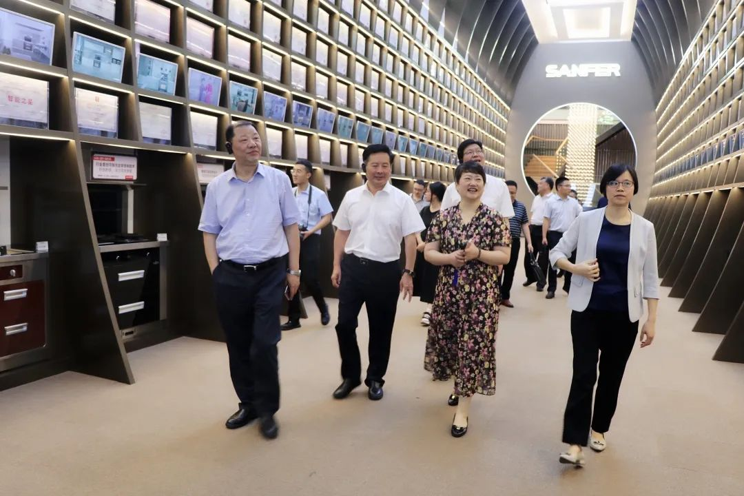 省政協(xié)領(lǐng)導(dǎo)蒞臨帥豐電器，高度肯定帥豐集成灶高質(zhì)量發(fā)展