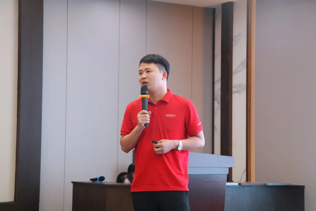 帥豐電器半年度總結(jié)會(huì)圓滿舉行，共商集成灶品牌帥豐未來發(fā)展規(guī)劃