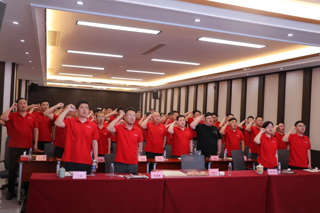 帥豐電器半年度總結(jié)會(huì)圓滿舉行，共商集成灶品牌帥豐未來發(fā)展規(guī)劃