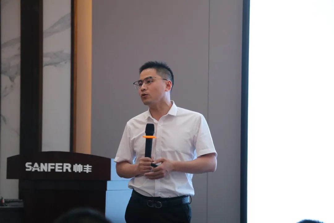 帥豐電器半年度總結(jié)會(huì)圓滿舉行，共商集成灶品牌帥豐未來發(fā)展規(guī)劃