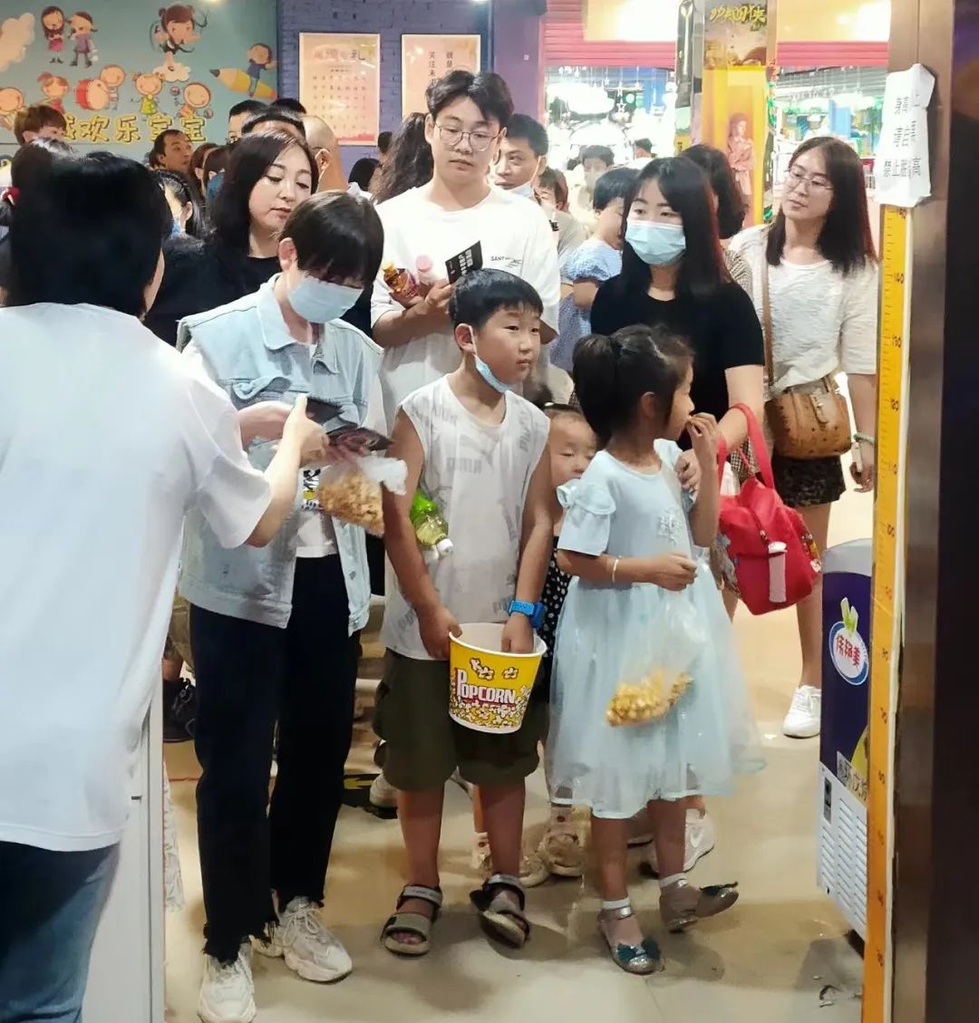 集成灶品牌帥豐電器為回饋老客戶，免費(fèi)觀影活動(dòng)火熱進(jìn)行中…