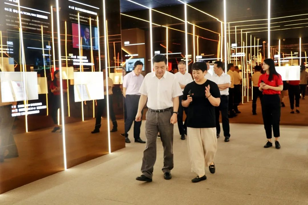 浙江省人大常委會黨組一行蒞臨集成灶品牌帥豐電器參觀調(diào)研！