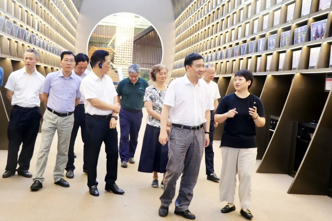 浙江省人大常委會黨組一行蒞臨集成灶品牌帥豐電器參觀調(diào)研！