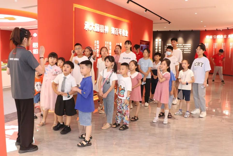 帥豐集成灶組織小美食家DIY趣游記活動(dòng)，在勞動(dòng)中尋找快樂(lè)