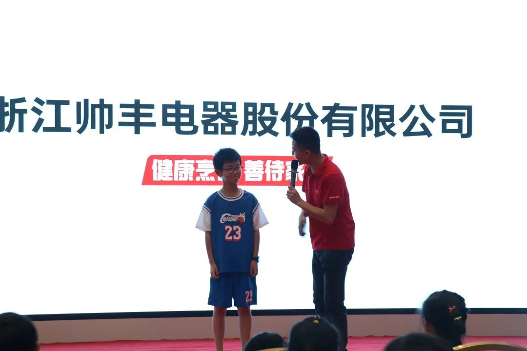 帥豐集成灶組織小美食家DIY趣游記活動(dòng)，在勞動(dòng)中尋找快樂(lè)