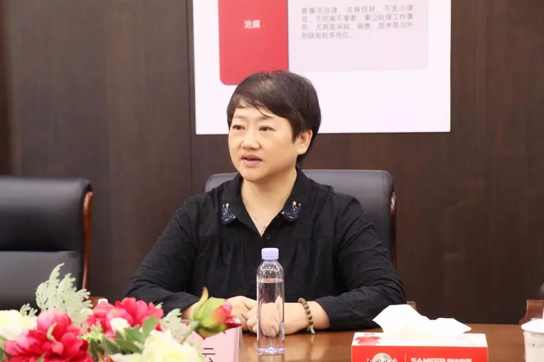 浙江省燃?xì)饩邊f(xié)會(huì)秘書長(zhǎng)一行到訪集成灶品牌帥豐電器參觀調(diào)研