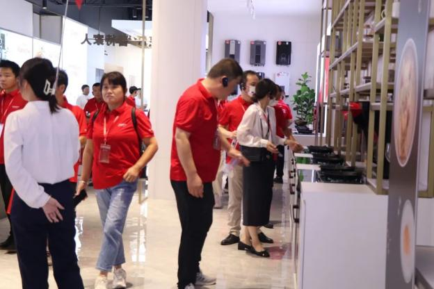 集成灶品牌帥豐電器“登頂計(jì)劃”加盟合作峰會(huì)圓滿(mǎn)成功！