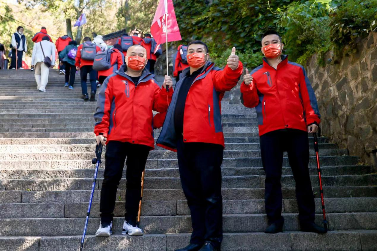 登頂泰山，勇攀巔峰，和集成灶品牌帥豐共赴王者之路！