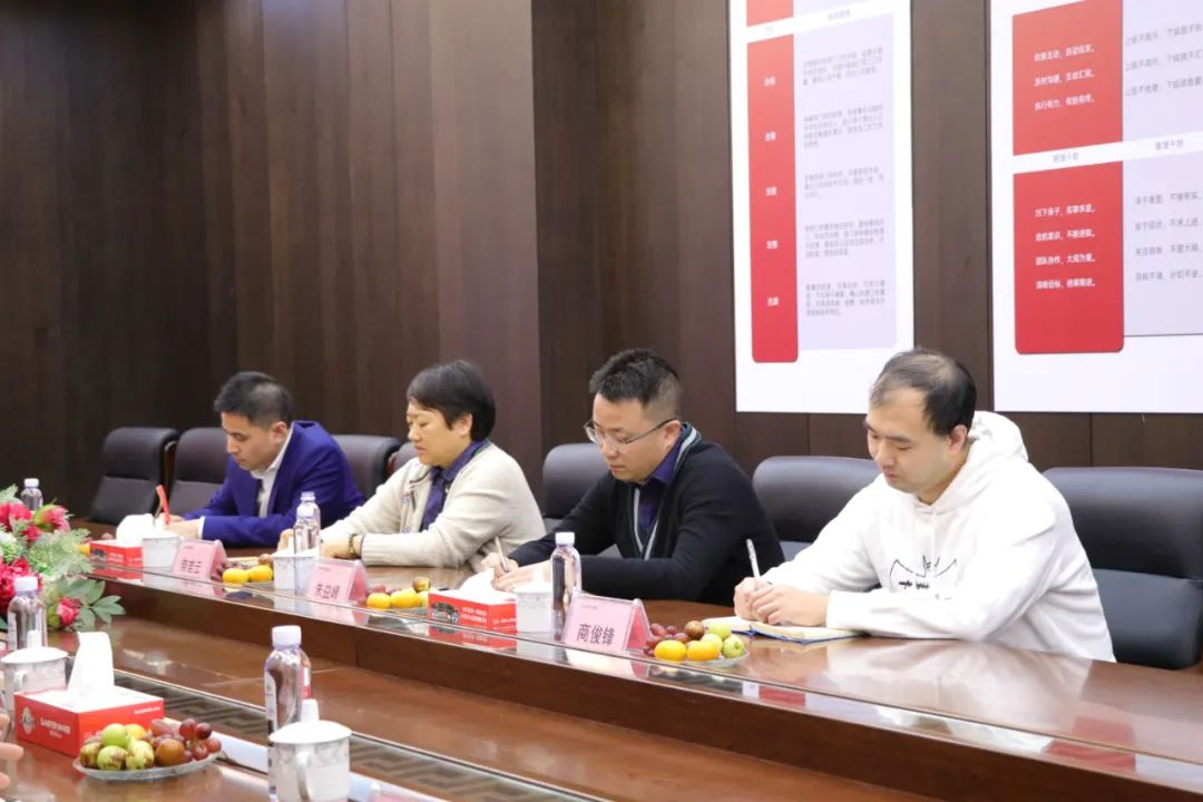 天貓優(yōu)品理想廚房王雁北一行蒞臨集成灶品牌帥豐電器參觀調(diào)研！