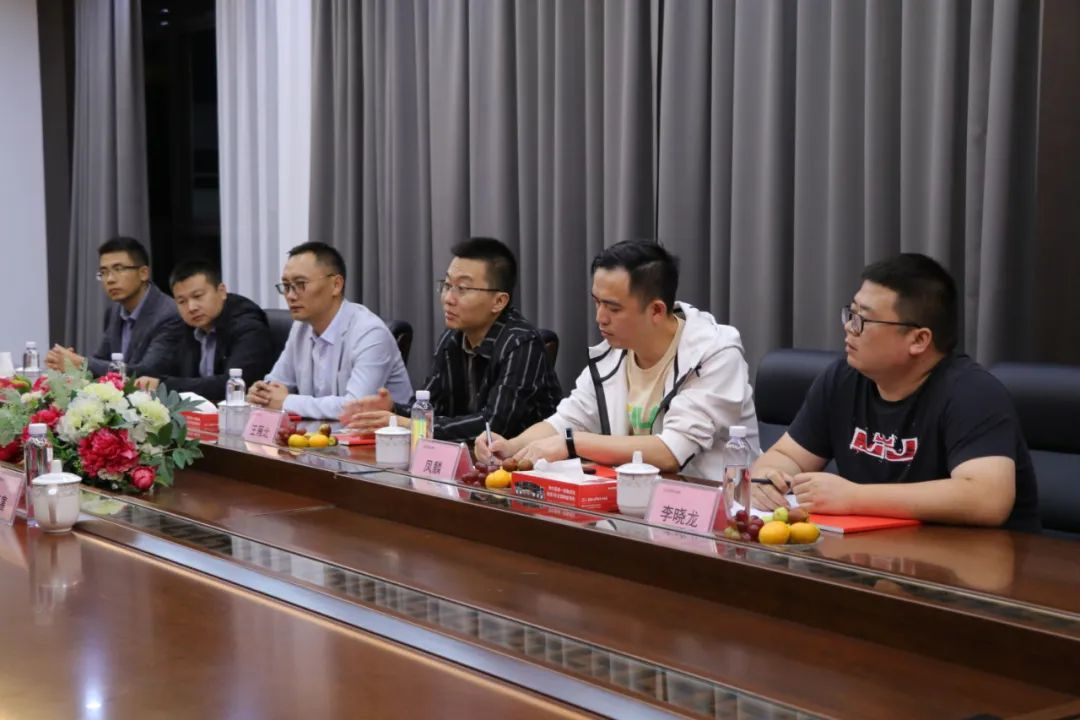 天貓優(yōu)品理想廚房王雁北一行蒞臨集成灶品牌帥豐電器參觀調(diào)研！