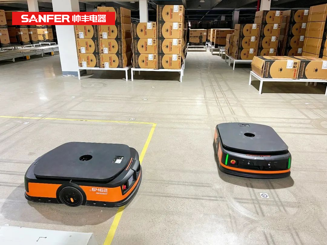 萬臺的倉儲空間來得及發(fā)貨嗎？別急！帥豐有AGV智能搬運車