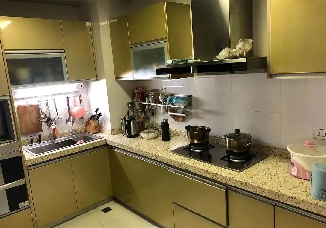 老廚房改造大變樣，帥豐集成灶+洗碗機集成水槽就是這么神！