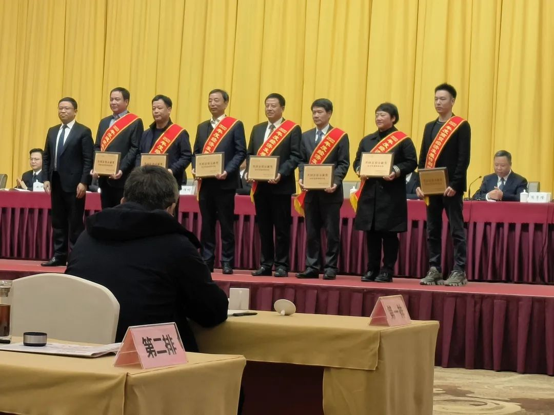 集成灶品牌帥豐董事長榮獲“2022年度經(jīng)濟(jì)發(fā)展特別功臣”獎(jiǎng)