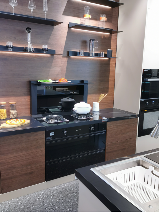 舊廚改造，哪個(gè)品牌的集成灶好？