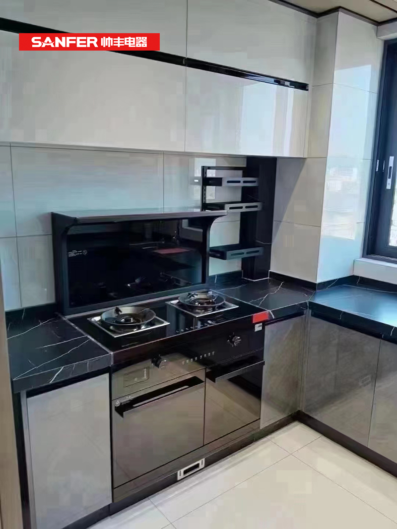 舊廚煥新，get天花板級(jí)別集成灶