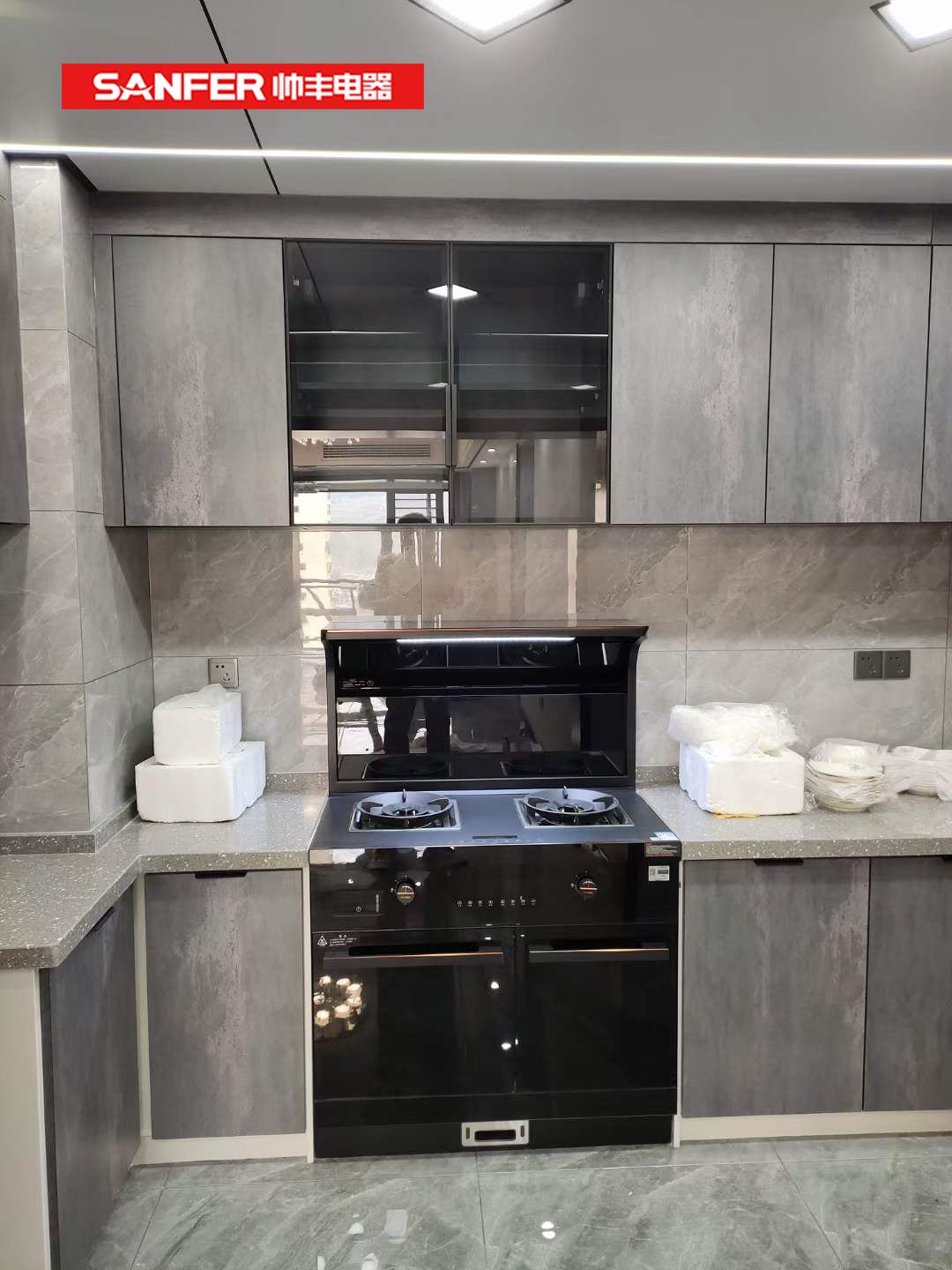 廚房裝修，選集成灶更加劃算？別不信！