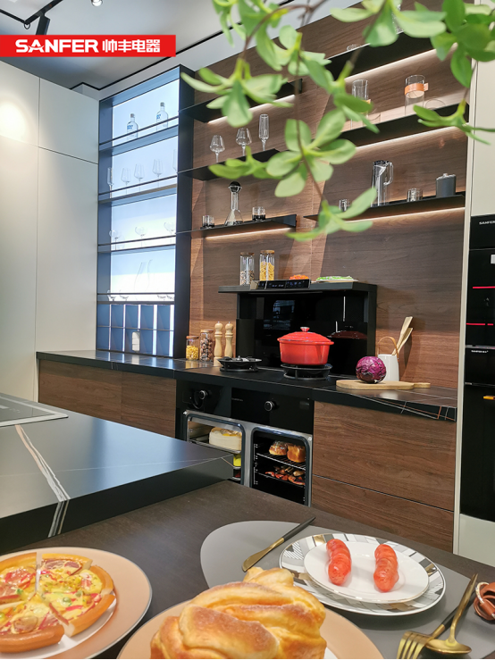 一加一大于二，集成灶+集成灶水槽重新定義廚房空間