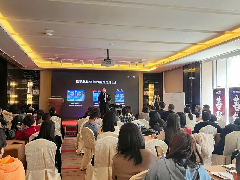 帥豐電器【善戰(zhàn)】終端營(yíng)銷全國(guó)巡回省級(jí)培訓(xùn)會(huì)唐山站順利舉行！