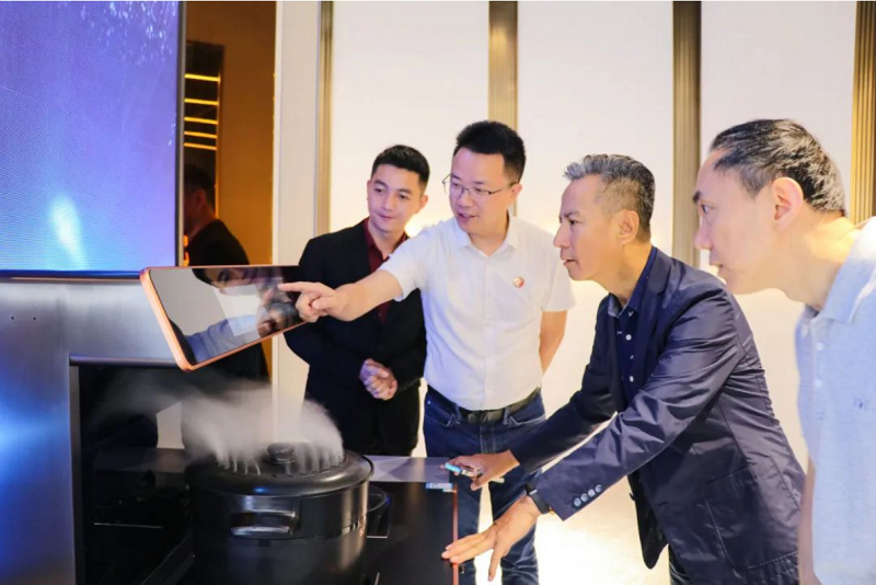 帥豐電器成功入選“首批集成智能廚房產(chǎn)業(yè)試點企業(yè)”   