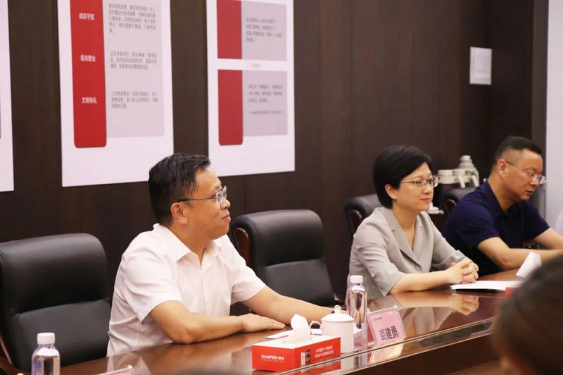 市領導蒞臨帥豐電器調研女企業(yè)家聯(lián)誼會，跑出“巾幗加速度”   