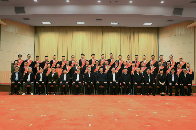 帥豐電器董事長商若云女士榮獲“浙江省優(yōu)秀企業(yè)家”稱號 帥豐電器董事長商若云女士榮獲“浙江省優(yōu)秀企業(yè)家”稱號