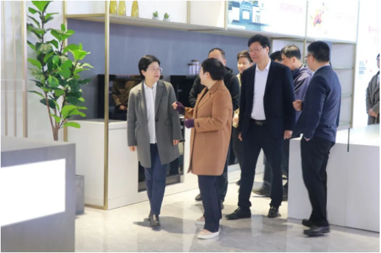 快訊 | 嵊州市委副書記、市長潘超英，副市長郭偉鋒一行蒞臨帥豐電器參觀調(diào)研