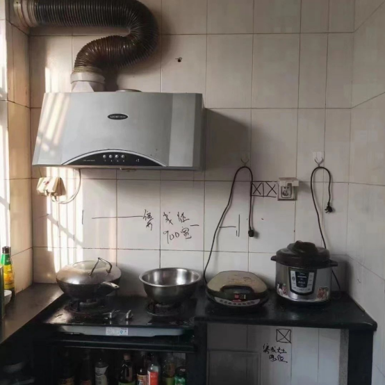 帥豐響應(yīng)國家廚改號(hào)召！舊廚改造已上線，每1㎡都超高效！