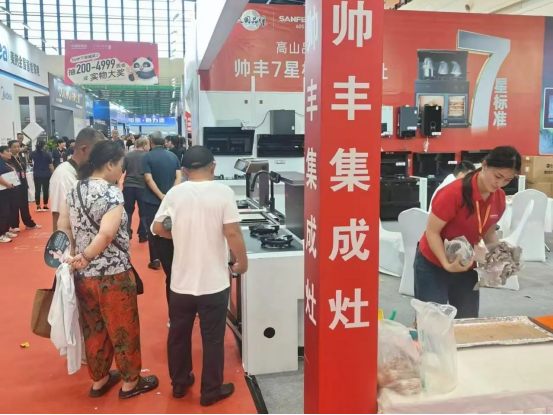 多維出擊 贏戰(zhàn)市場｜帥豐電器攜新品時空S7亮相家博會，火爆出圈！