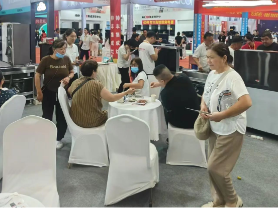 多維出擊 贏戰(zhàn)市場｜帥豐電器攜新品時空S7亮相家博會，火爆出圈！