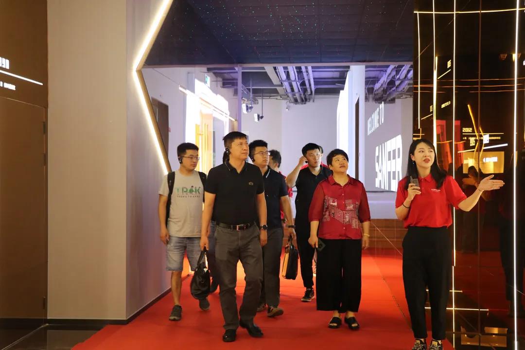 聚力賦能 領(lǐng)跑共贏 | 考察團走訪帥豐電器，抒寫嵊州廚電新篇章！