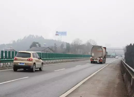 湖北新畫面全面上刊，近300塊廣告牌陸續(xù)閃耀全國！