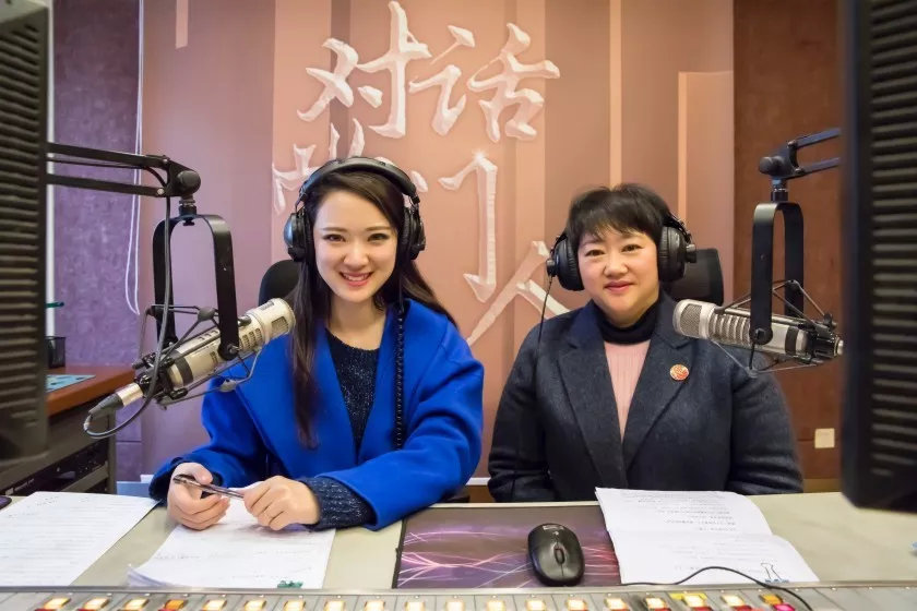 帥豐董事長(zhǎng)商若云受邀參加“對(duì)話掌門(mén)人”講解集成灶之奧秘 帥豐董事長(zhǎng)商若云受邀參加“對(duì)話掌門(mén)人”講解集成灶之奧秘