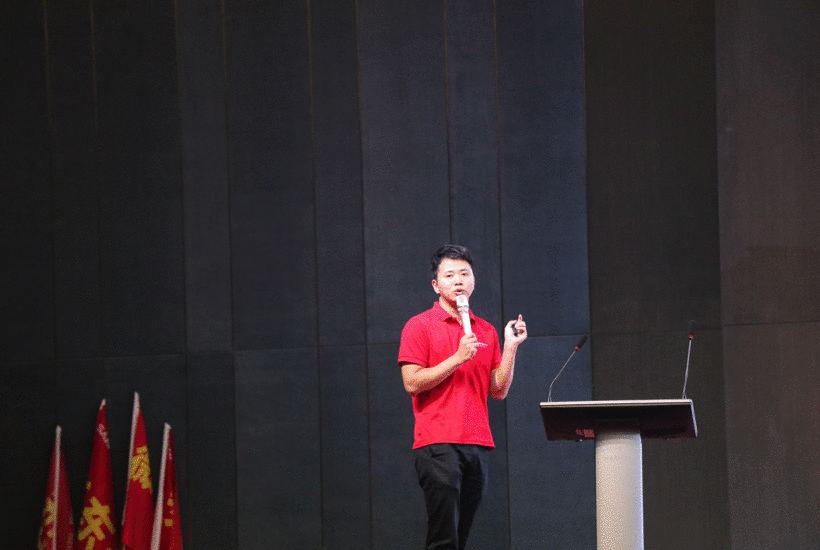 賦能現(xiàn)在，沖刺未來(lái)|帥豐電器2021營(yíng)銷中心年中復(fù)盤會(huì)暨總裁簽售活動(dòng)啟動(dòng)會(huì)圓滿舉行！