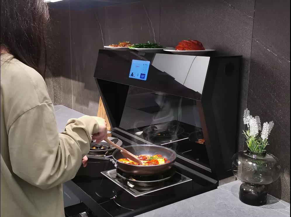 自帶大屏幕的集成灶，到底有多牛？