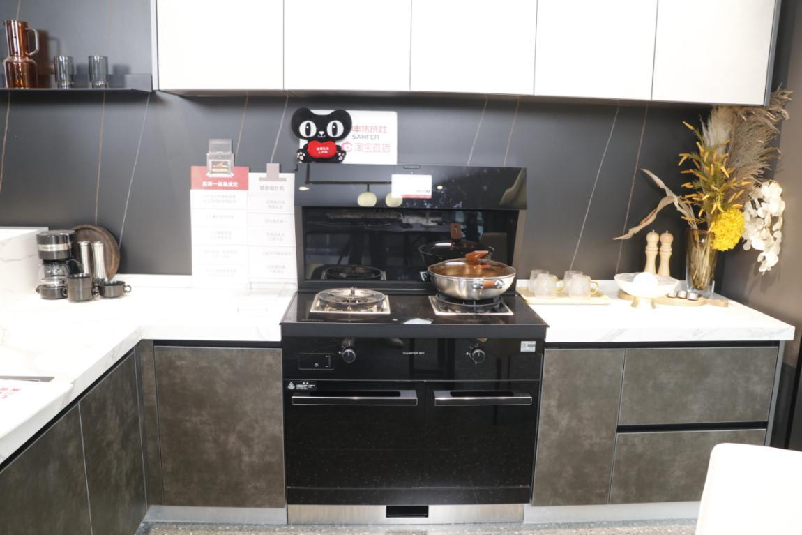 集成灶好還是有油煙機(jī)好？集成灶如何挑選？