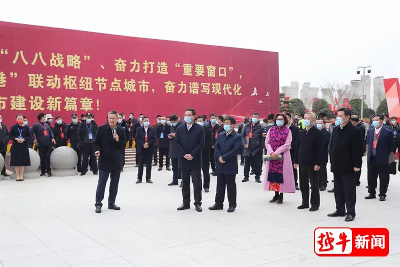 今天上午，杭臺(tái)高速鐵路正式通車